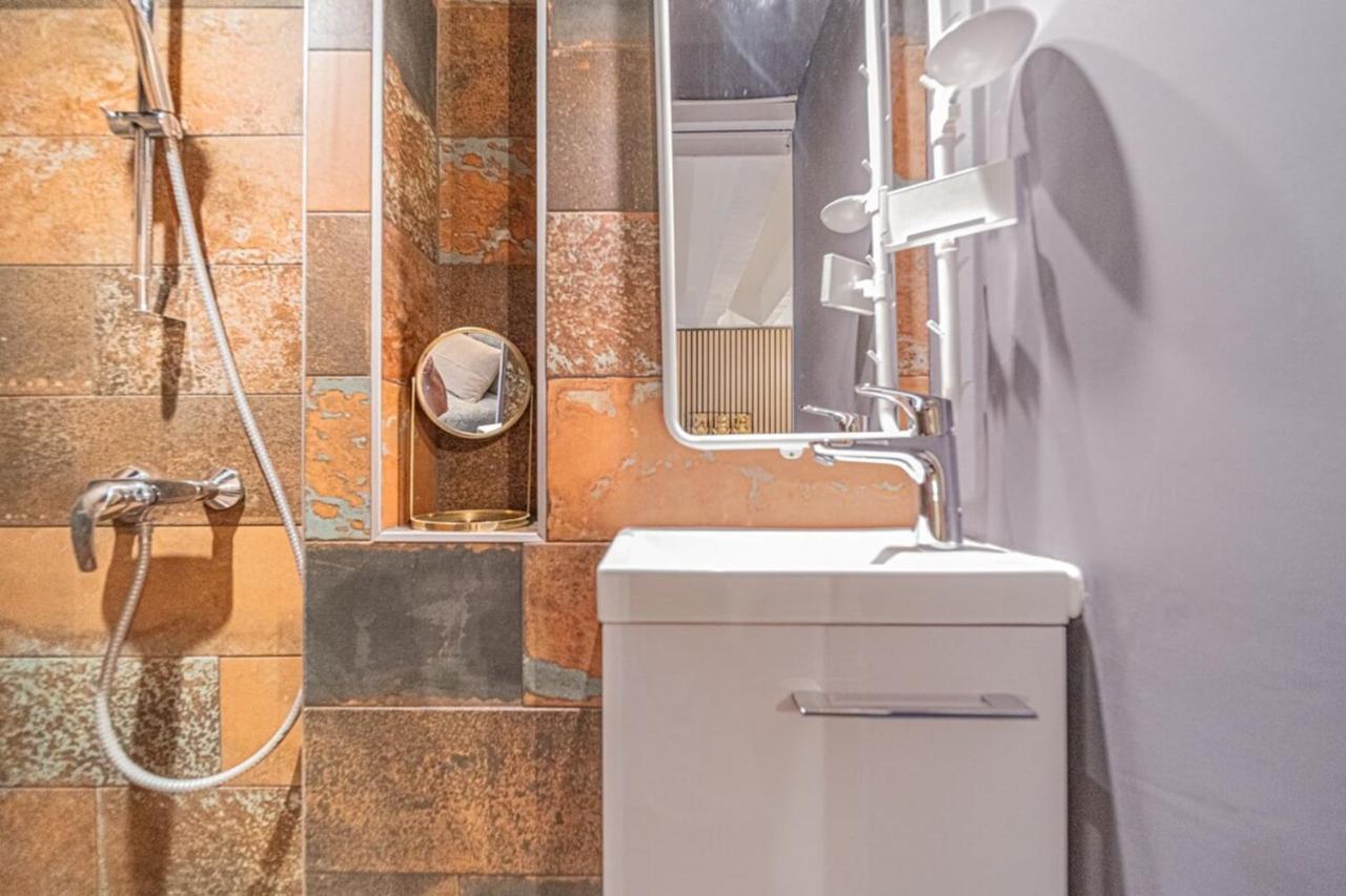 Warm And Well-Appointed Studio Foch Massena District Lyon Buitenkant foto